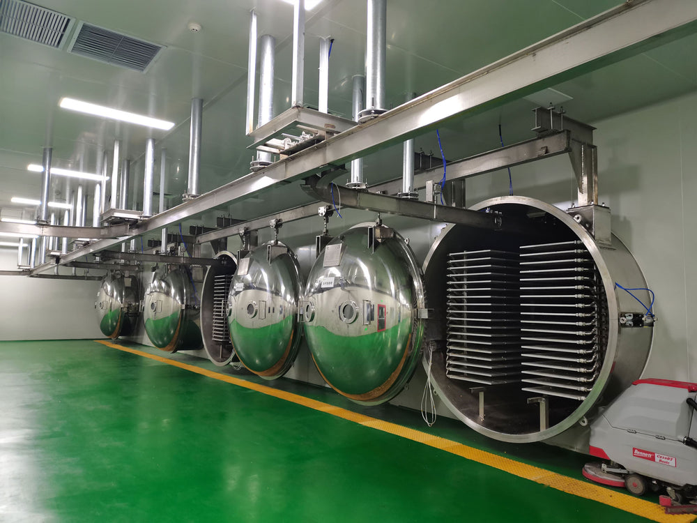 Freeze-drying equipment used to produce RoyalHugge pet nutrition